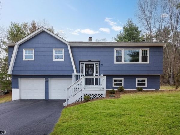 43 Courtland Dr, Wantage, NJ 07461