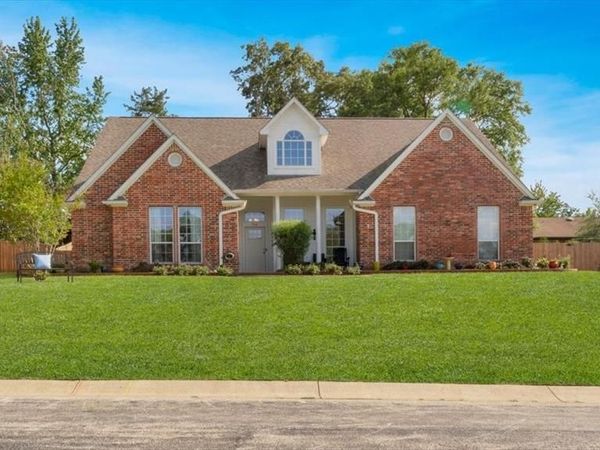 514 Susie Street, Chandler, TX 75758