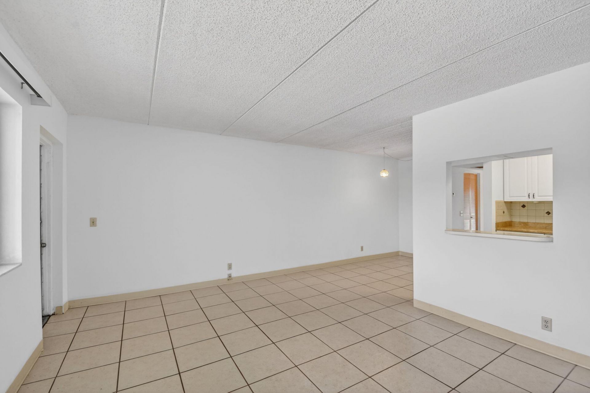 3300 Springdale Boulevard, Unit 208, Palm Springs, FL 33461 Photo