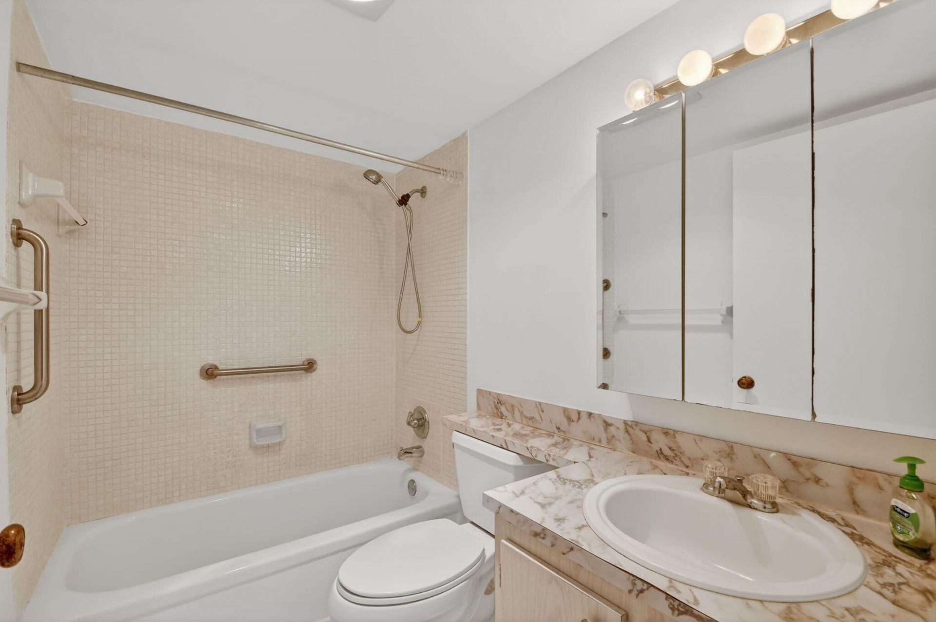 3300 Springdale Boulevard, Unit 208, Palm Springs, FL 33461 Photo