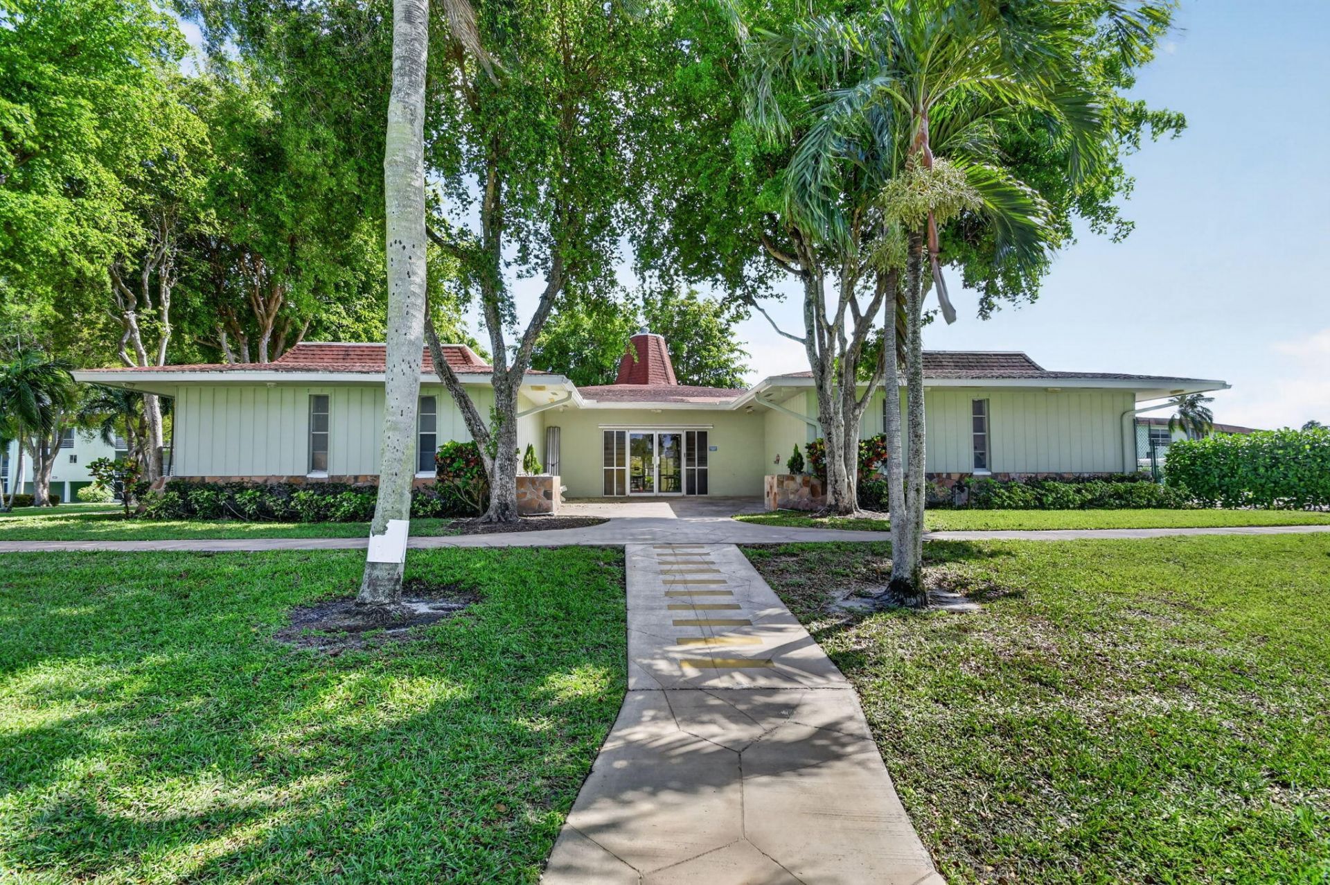 3300 Springdale Boulevard, Unit 208, Palm Springs, FL 33461 Photo