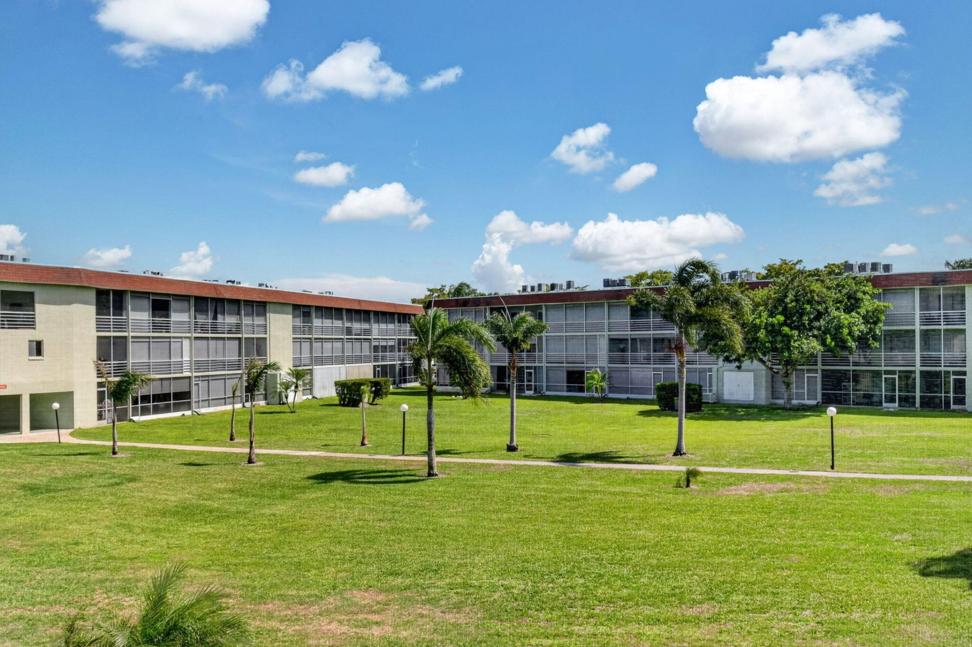 3300 Springdale Boulevard, Unit 208, Palm Springs, FL 33461 Photo