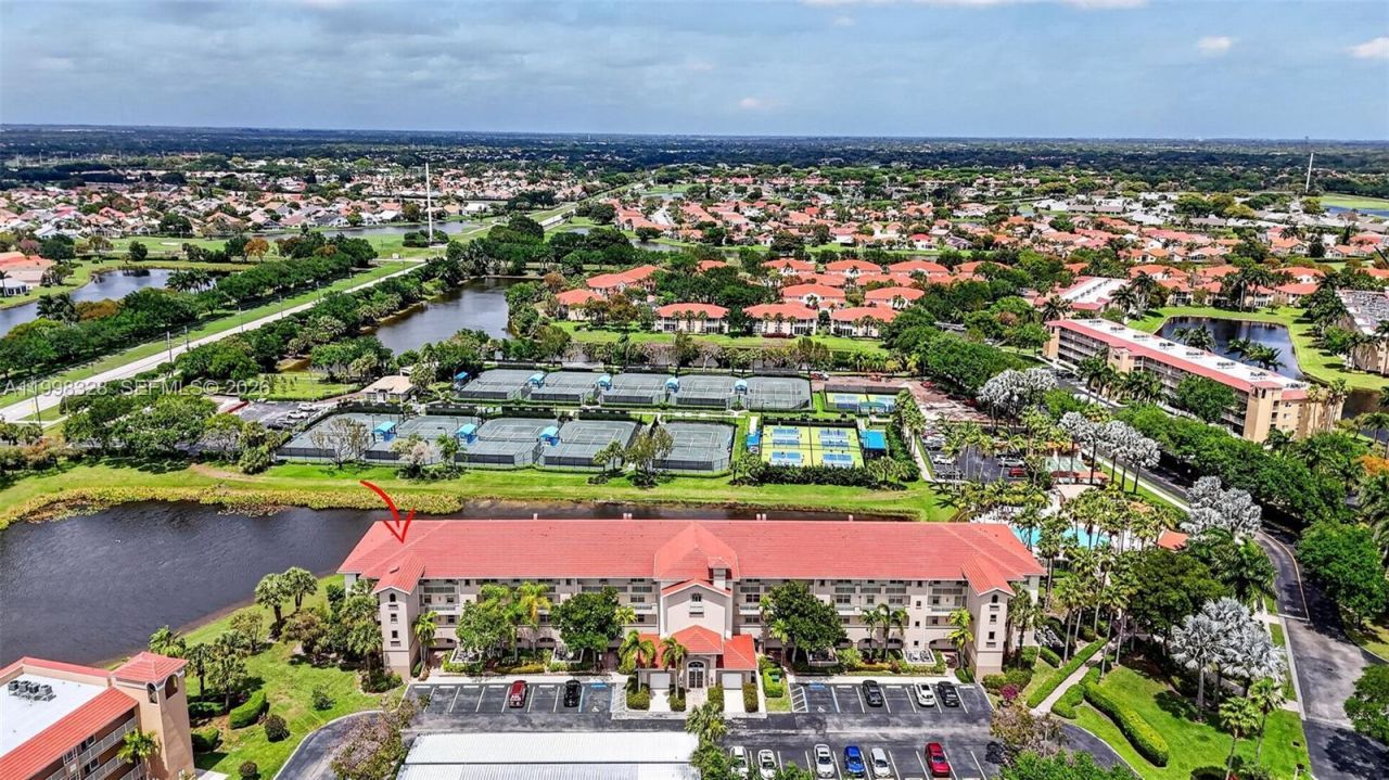 5938 Crystal Shores Dr, Unit 301, Boynton Beach, FL 33437 Photo