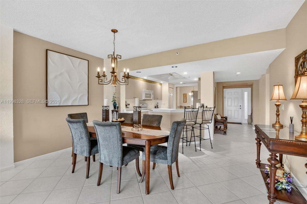 5938 Crystal Shores Dr, Unit 301, Boynton Beach, FL 33437 Photo