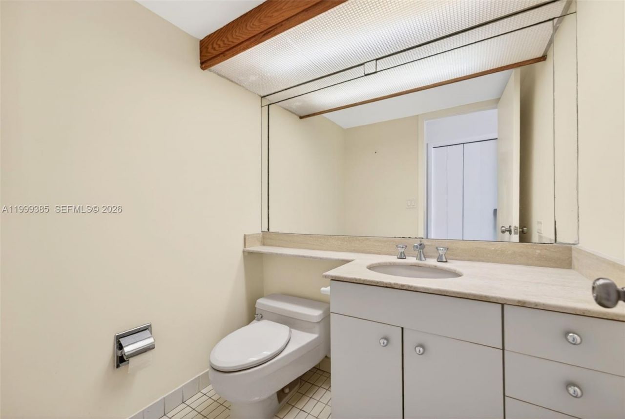 19355 Turnberry Way, Unit 24C, Aventura, FL 33180 Photo