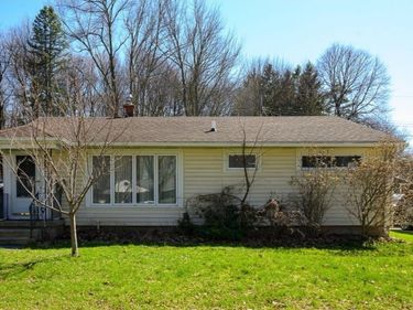 94 Bridlewood Drive, Lockport, NY 14094