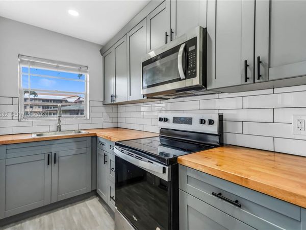 5300 Washington St, Unit A137, Hollywood, FL 33021