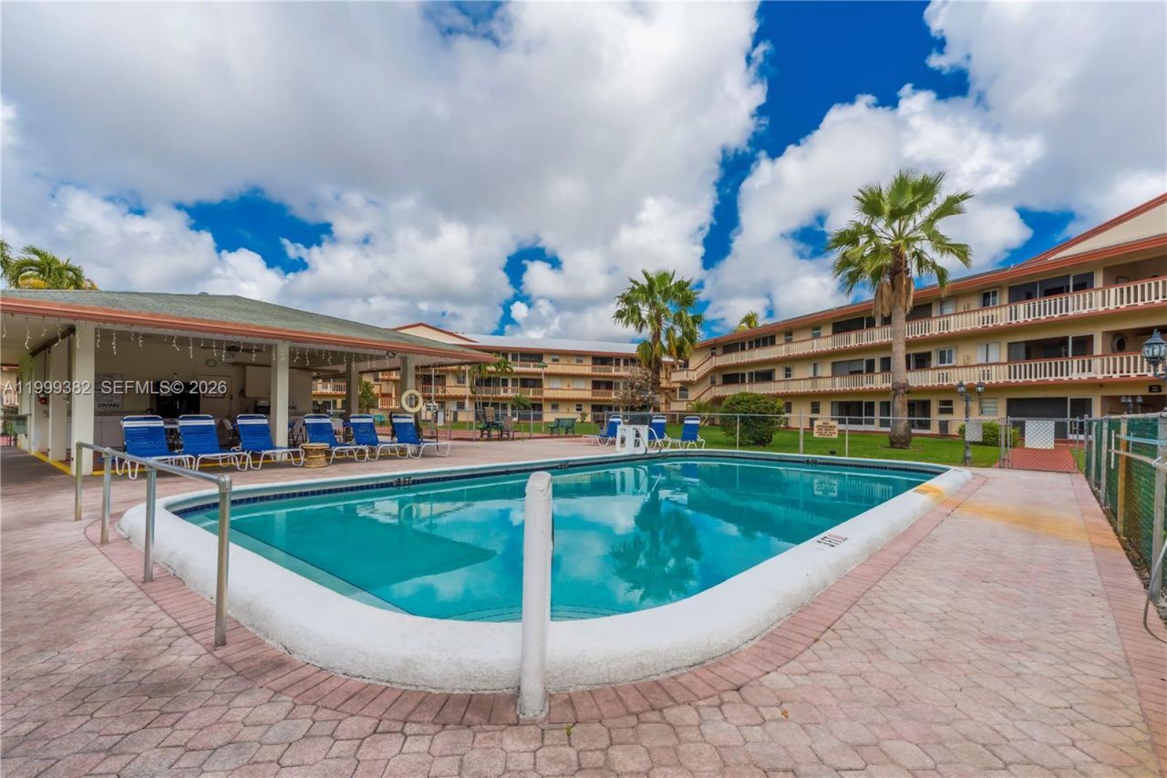 5300 Washington St, Unit A137, Hollywood, FL 33021 Photo