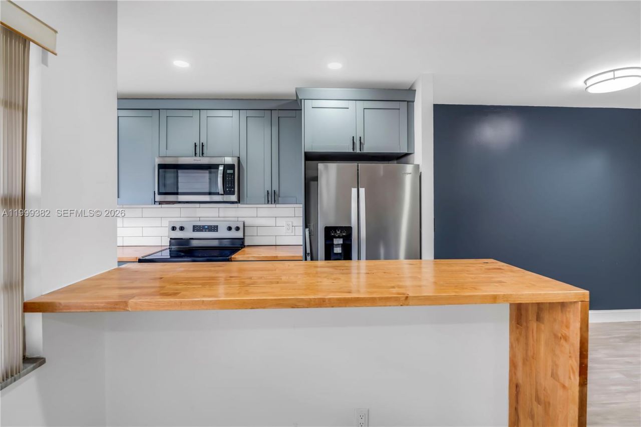 5300 Washington St, Unit A137, Hollywood, FL 33021 Photo