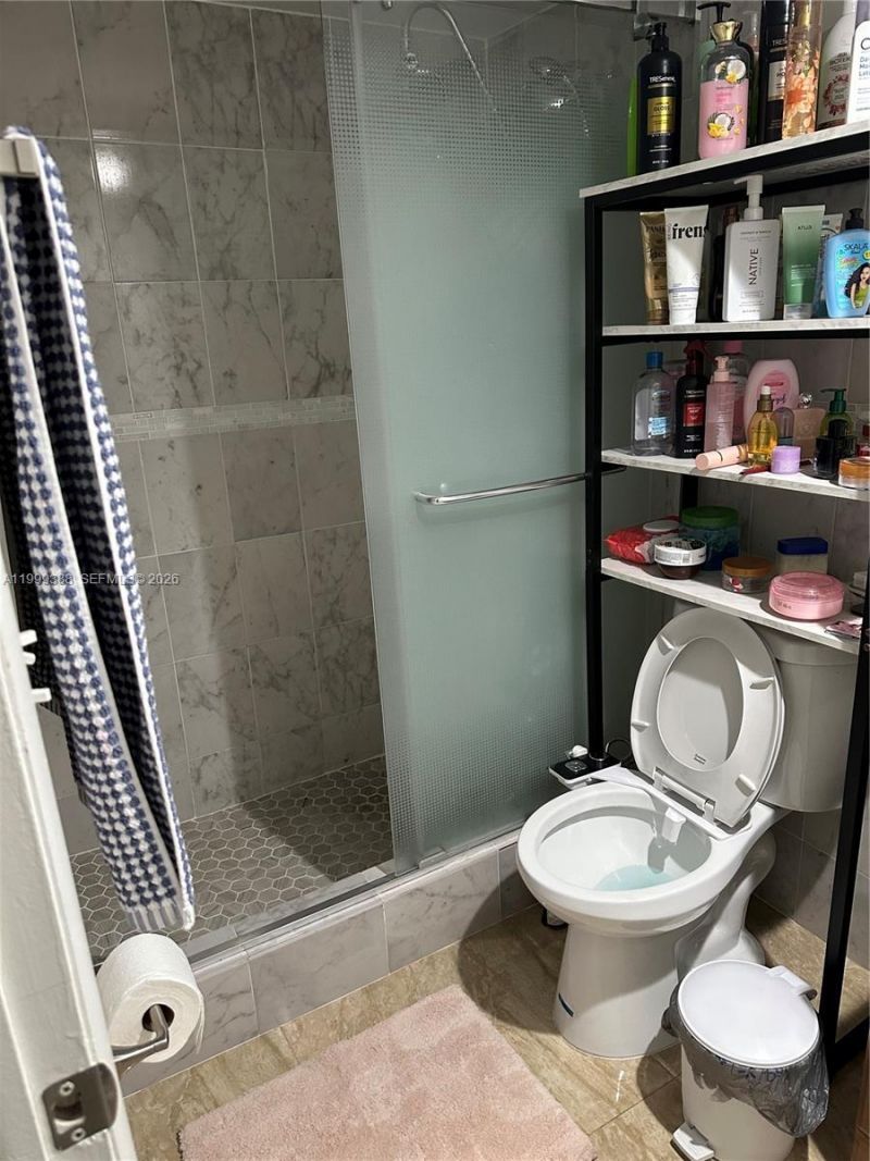 8021 N Sunrise Lakes Dr, Unit 101, Sunrise, FL 33322 Photo