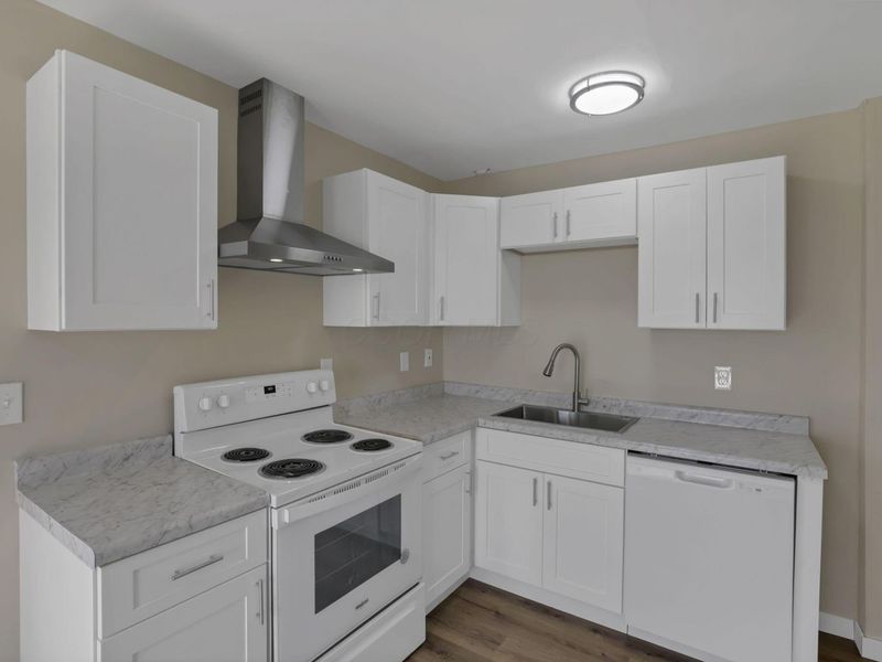 406 Beechtree Road, Whitehall, OH 43213 Photo 10