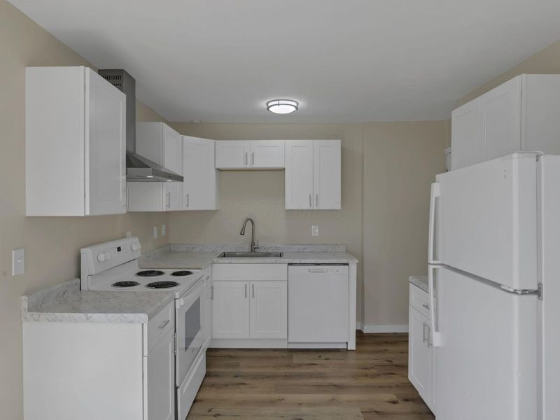 406 Beechtree Road, Whitehall, OH 43213 Photo 11