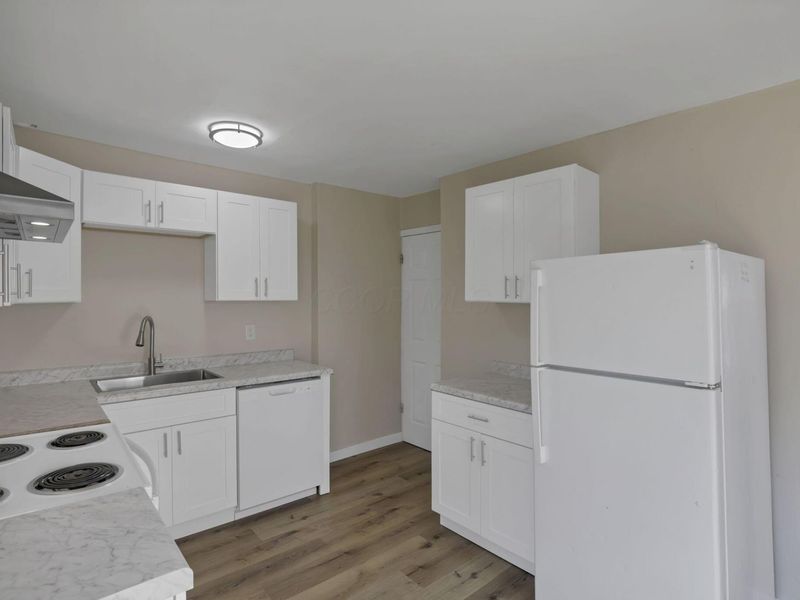 406 Beechtree Road, Whitehall, OH 43213 Photo 12