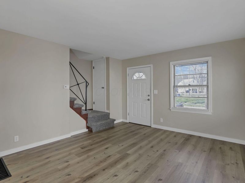 406 Beechtree Road, Whitehall, OH 43213 Photo 5