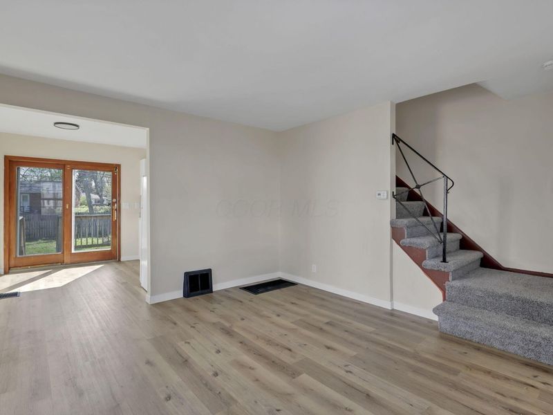 406 Beechtree Road, Whitehall, OH 43213 Photo 7