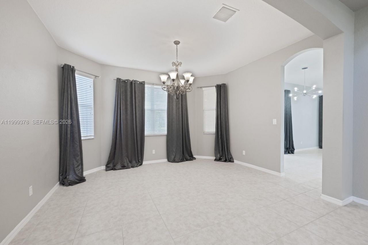 4207 W Whitewater Ave , Weston, FL 33332 Photo