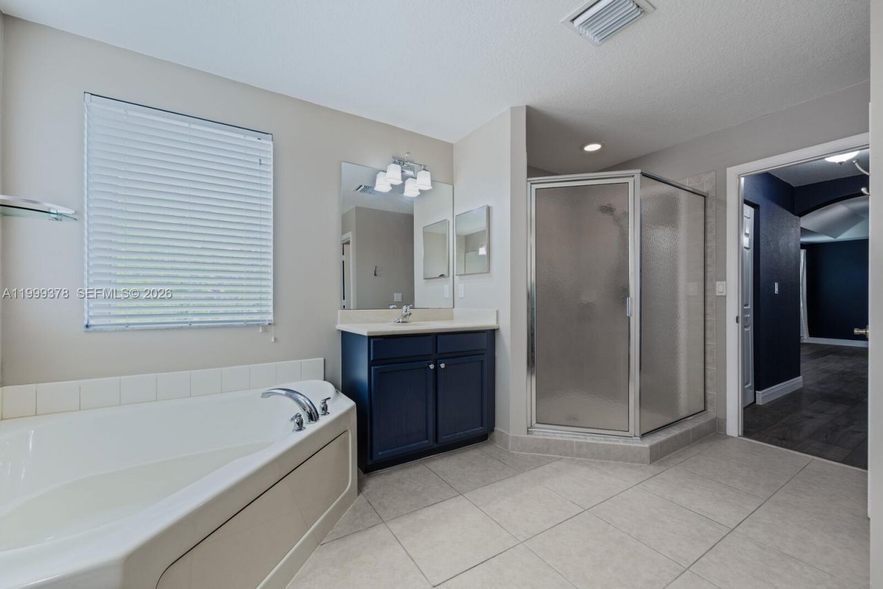 4207 W Whitewater Ave , Weston, FL 33332 Photo