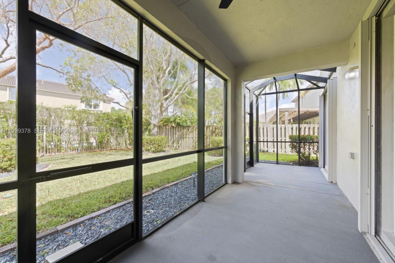 4207 W Whitewater Ave , Weston, FL 33332 Photo