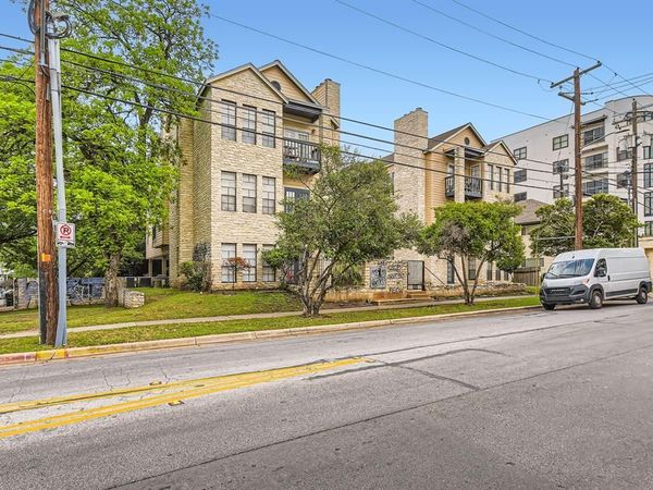 711 W 21st ST, Unit 302, Austin, TX 78705