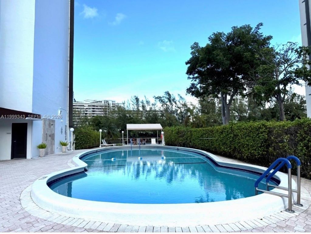 300 Diplomat Pkwy, Unit 505, Hallandale Beach, FL 33009 Photo