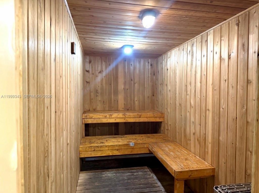 300 Diplomat Pkwy, Unit 505, Hallandale Beach, FL 33009 Photo