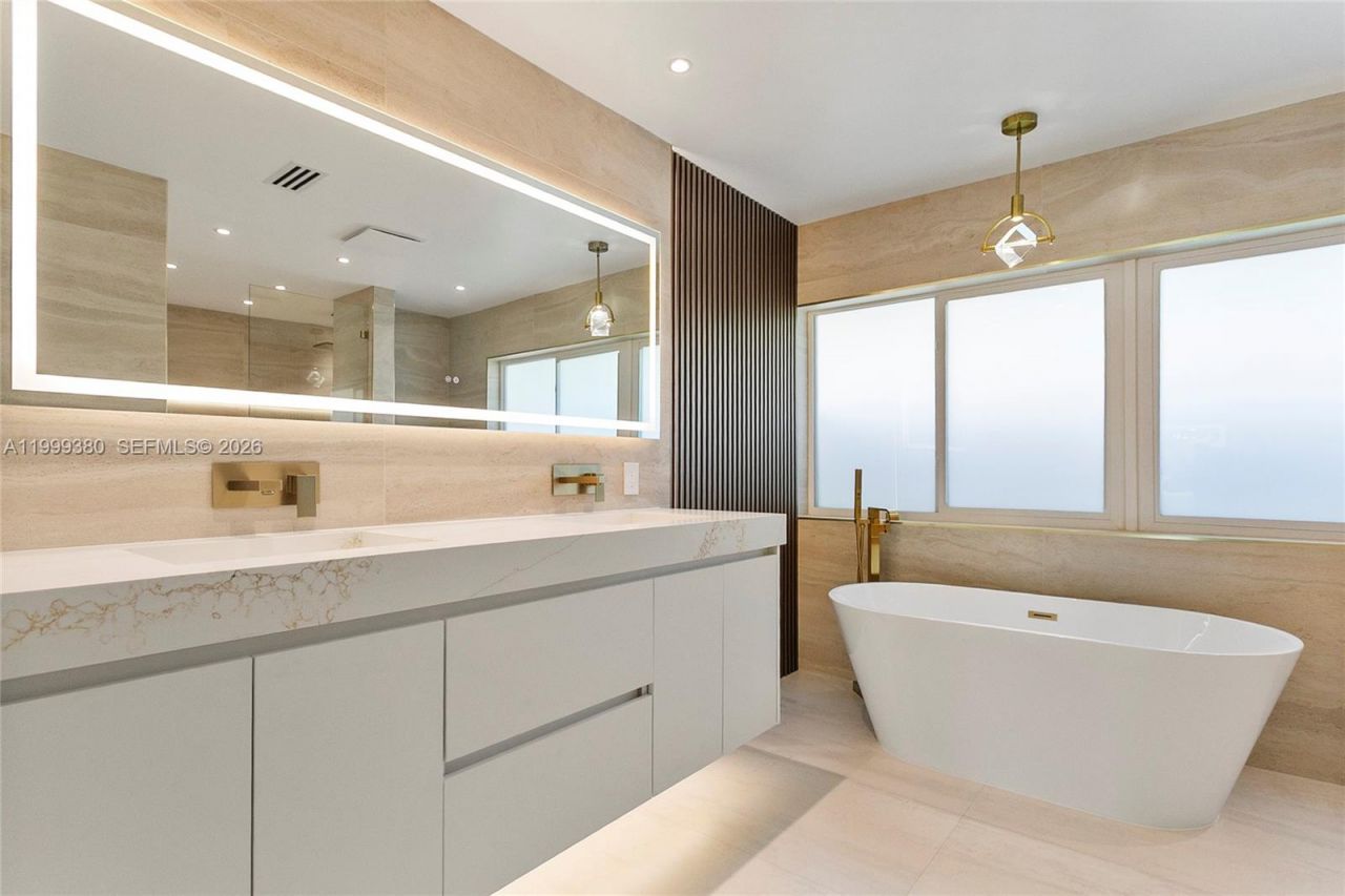 7709 NW 87th Ave, Tamarac, FL 33321 Photo