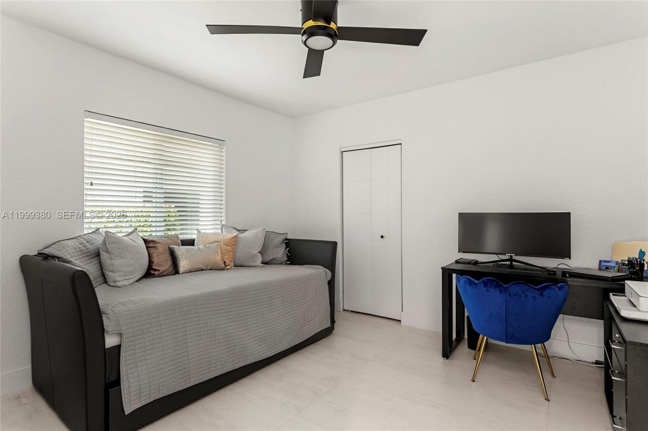 7709 NW 87th Ave, Tamarac, FL 33321 Photo