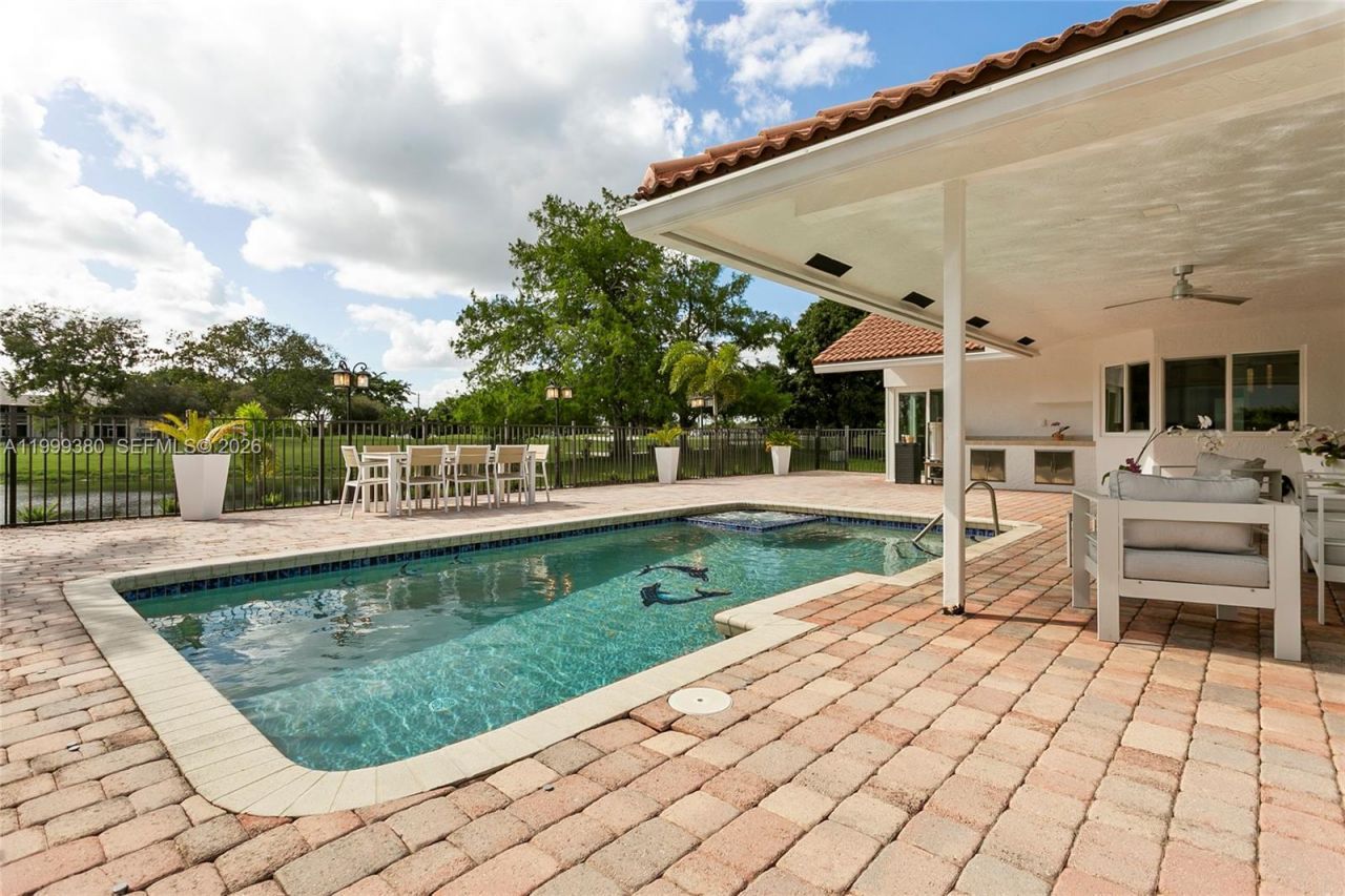 7709 NW 87th Ave, Tamarac, FL 33321 Photo