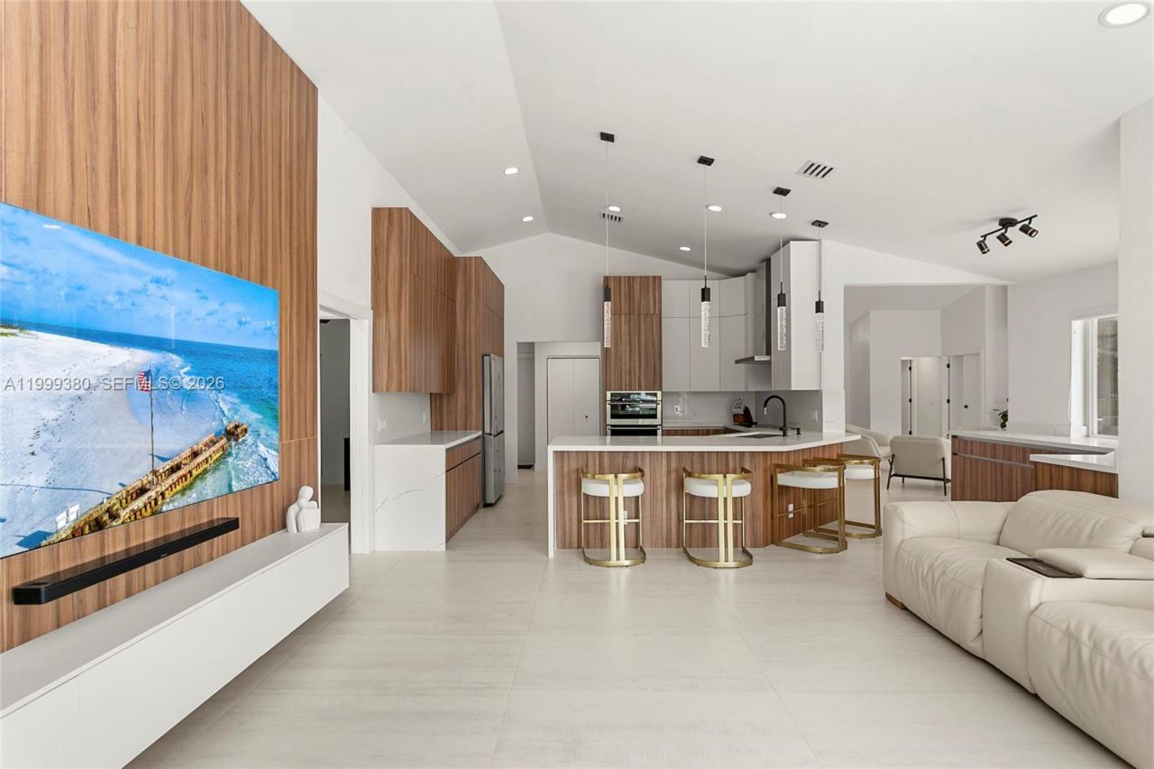 7709 NW 87th Ave, Tamarac, FL 33321 Photo