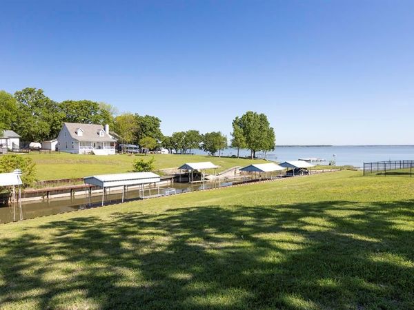 1032 Shoreline Drive, West Tawakoni, TX 75474