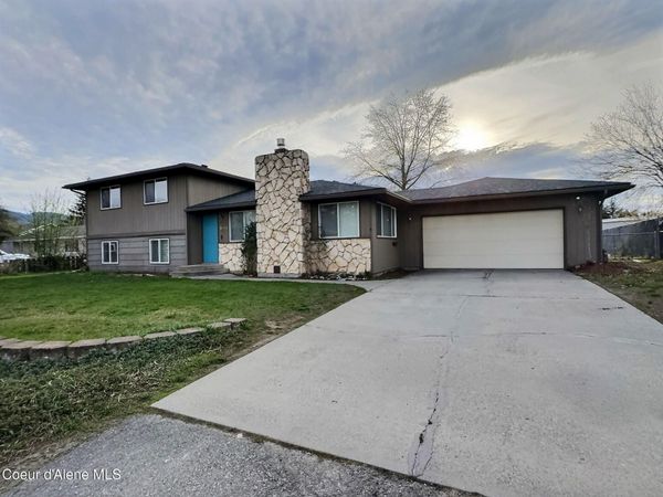 1051 N Wild Rose LN, Post Falls, ID 83854