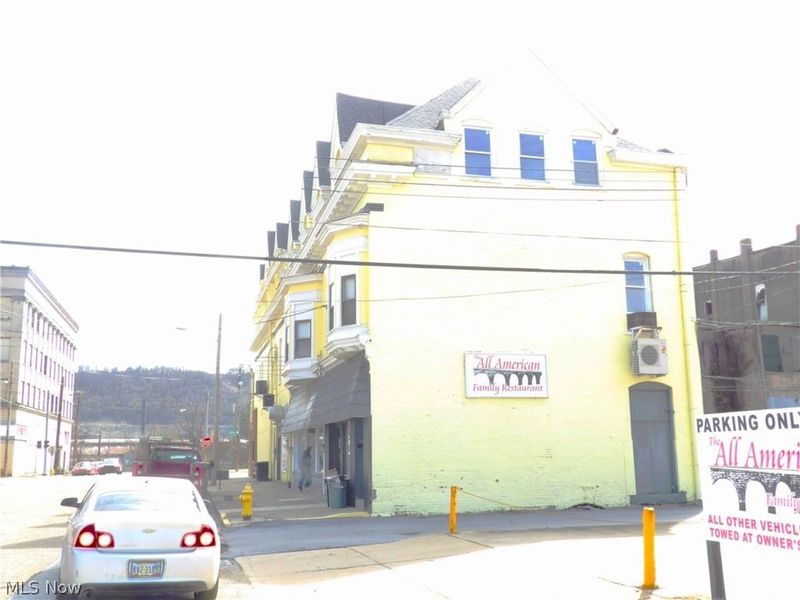 3293 Belmont Street, Bellaire, OH 43906 Photo 4