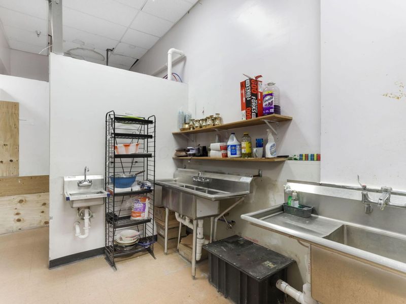 4583 Morse Centre Road , Columbus, OH 43229 Photo 27