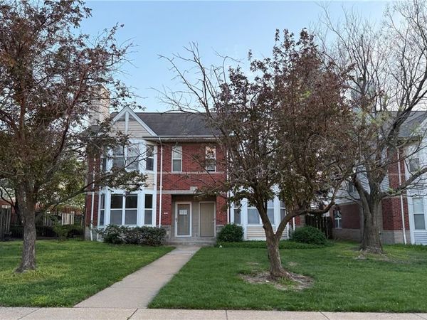 4110 Westminster Place, St Louis, MO 63108