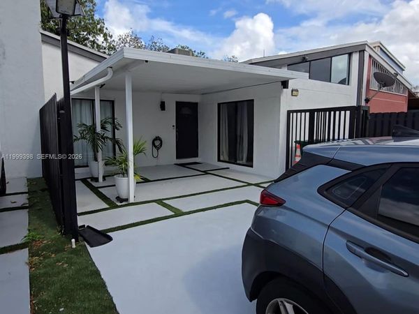 4430 NW 185th St , Miami Gardens, FL 33055