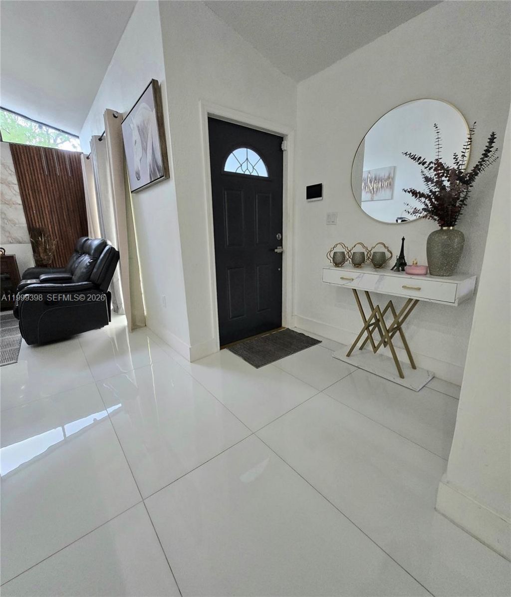 4430 NW 185th St, Miami Gardens, FL 33055 Photo