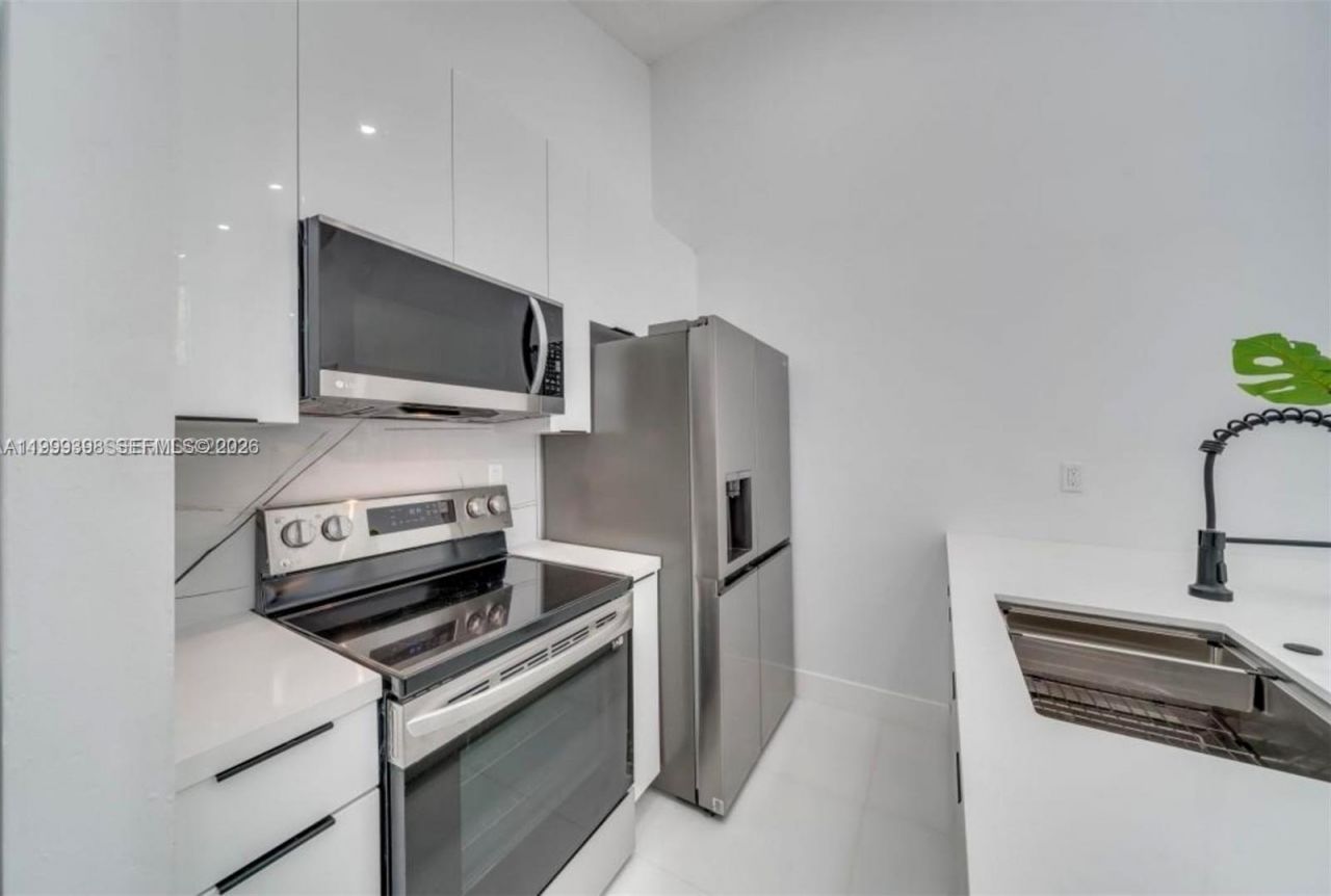 4430 NW 185th St, Miami Gardens, FL 33055 Photo