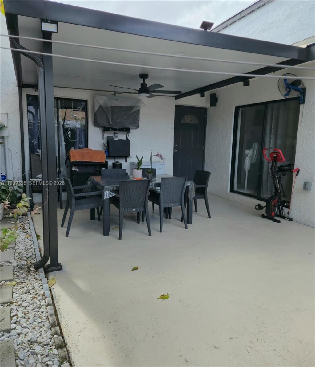 4430 NW 185th St, Miami Gardens, FL 33055 Photo