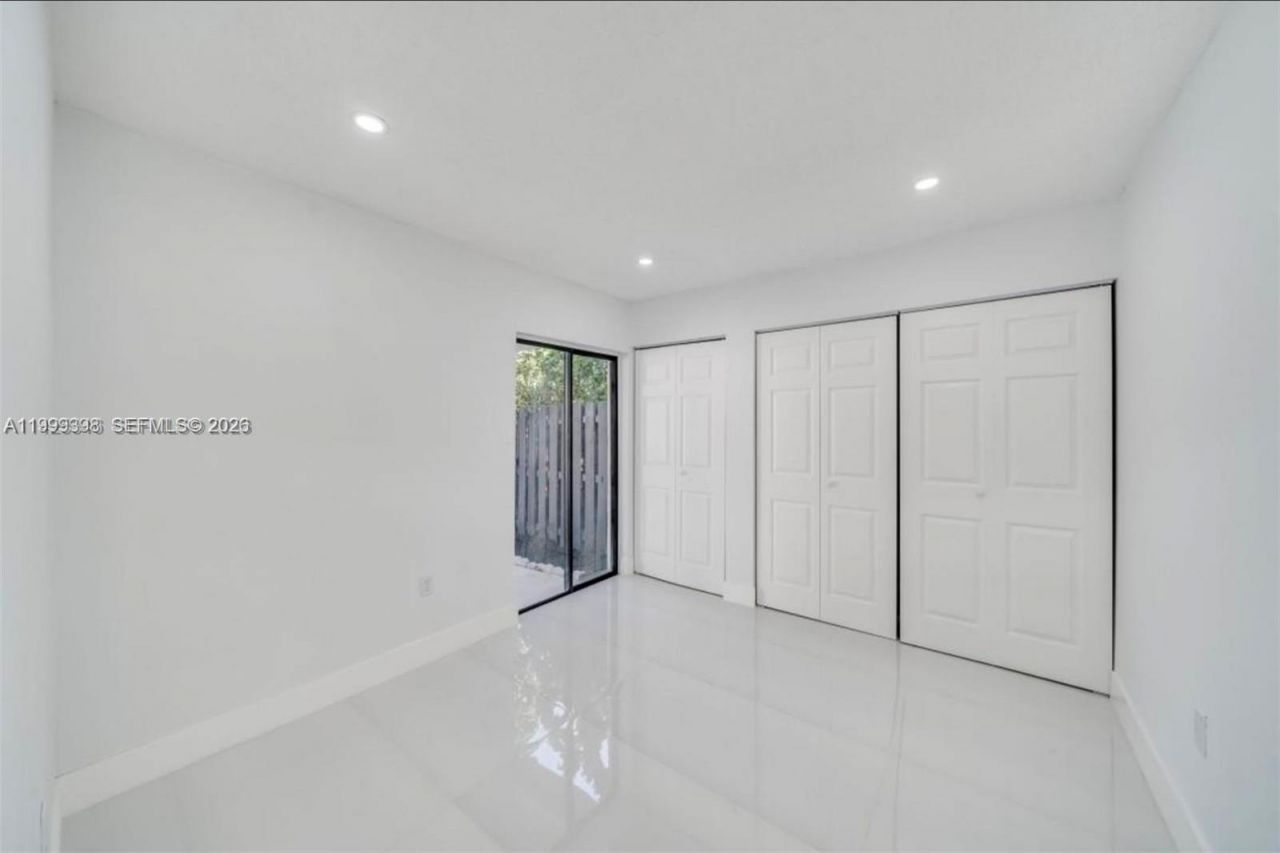 4430 NW 185th St, Miami Gardens, FL 33055 Photo