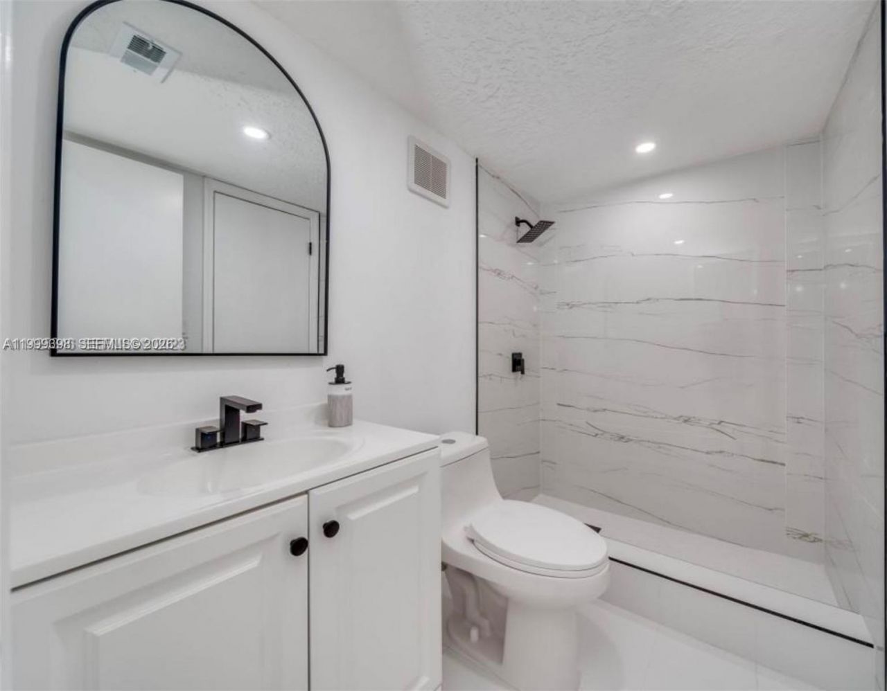 4430 NW 185th St, Miami Gardens, FL 33055 Photo