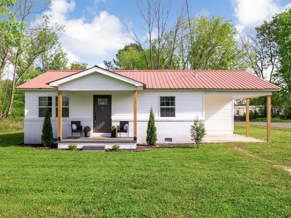 301 High Street, Stevenson, AL 35772