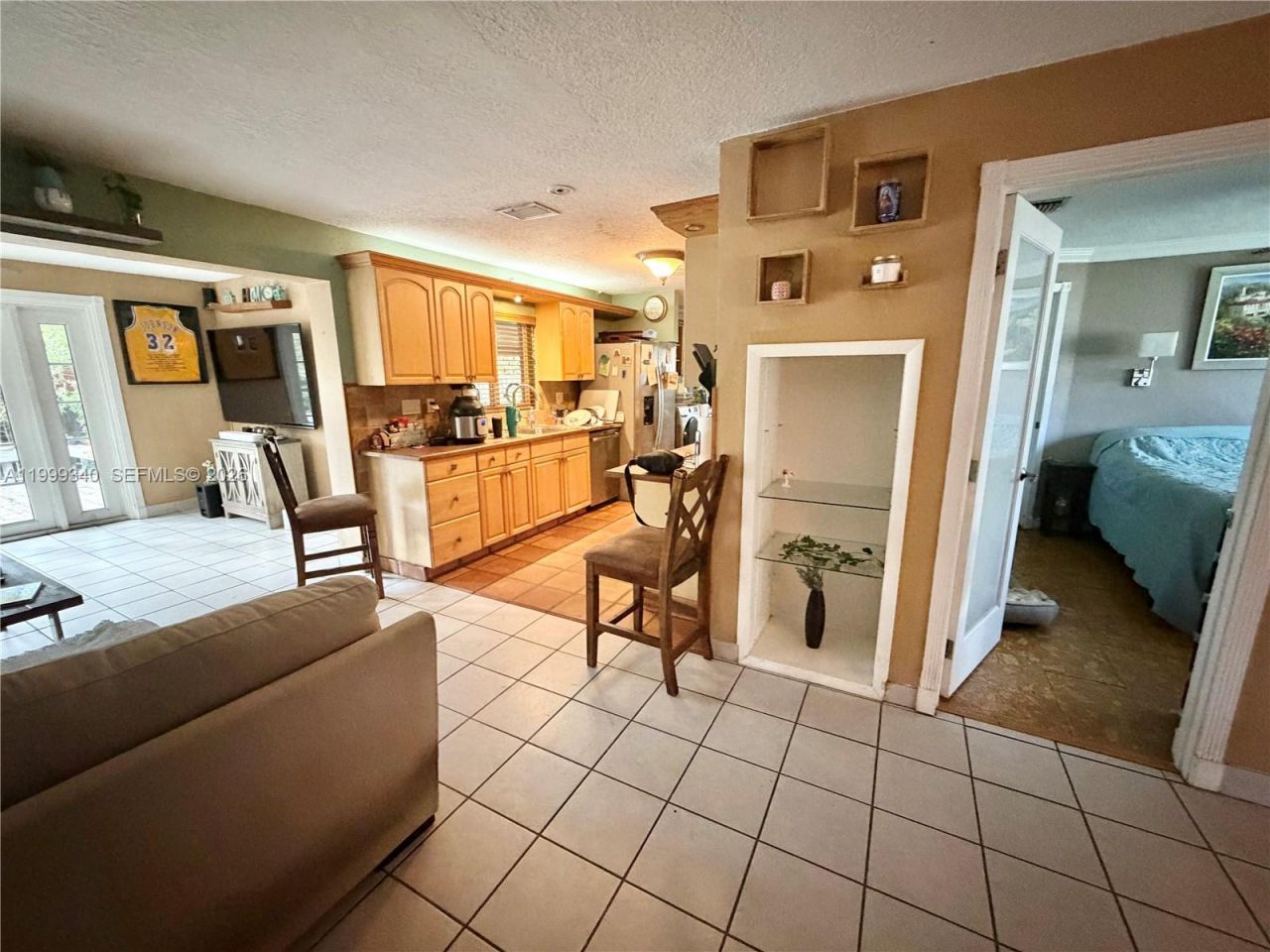 1581 SW 27th Ter, Fort Lauderdale, FL 33312 Photo