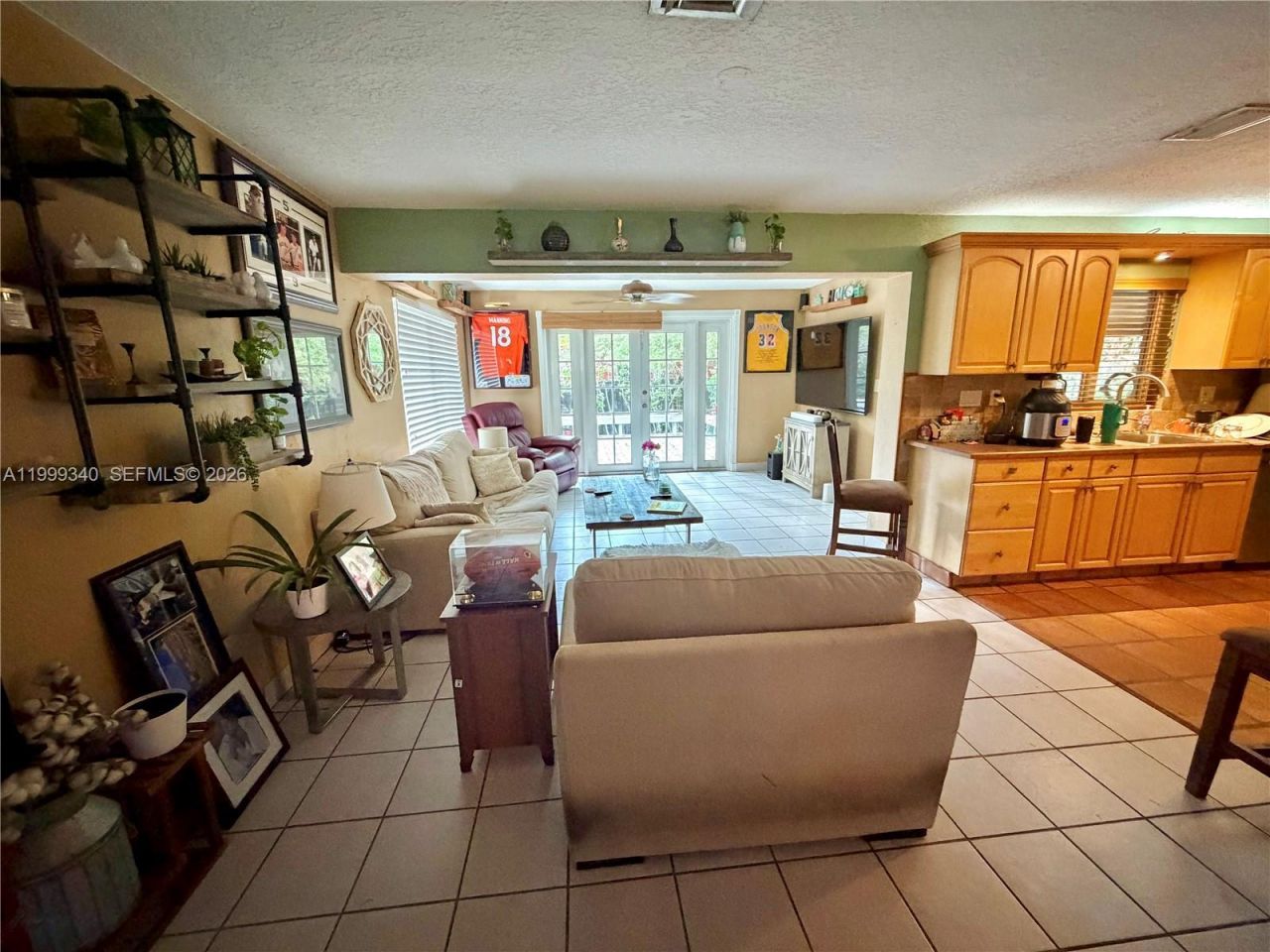 1581 SW 27th Ter, Fort Lauderdale, FL 33312 Photo