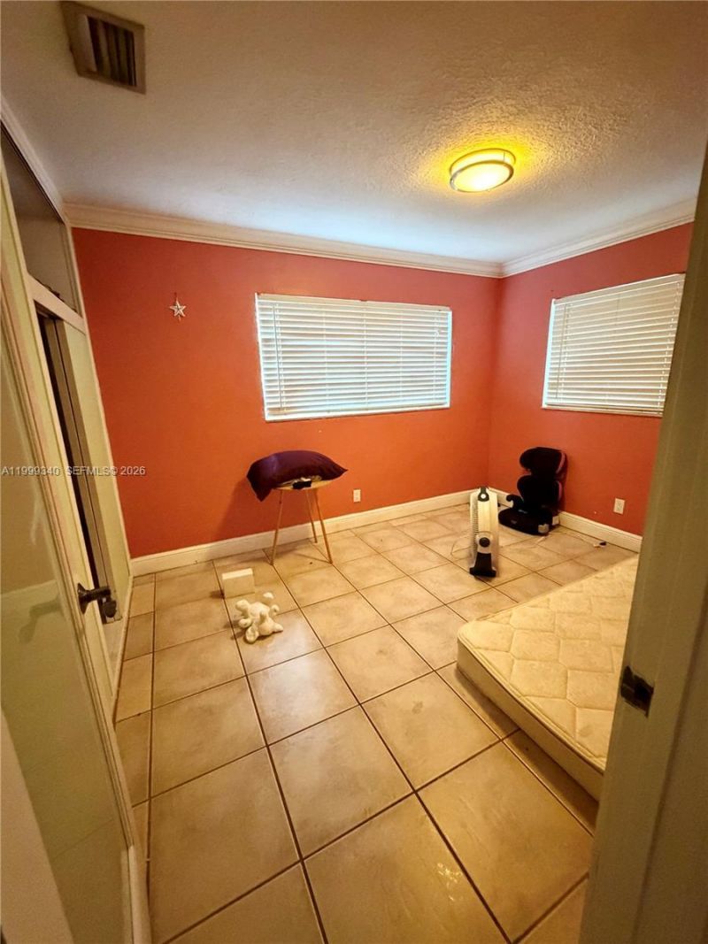 1581 SW 27th Ter, Fort Lauderdale, FL 33312 Photo