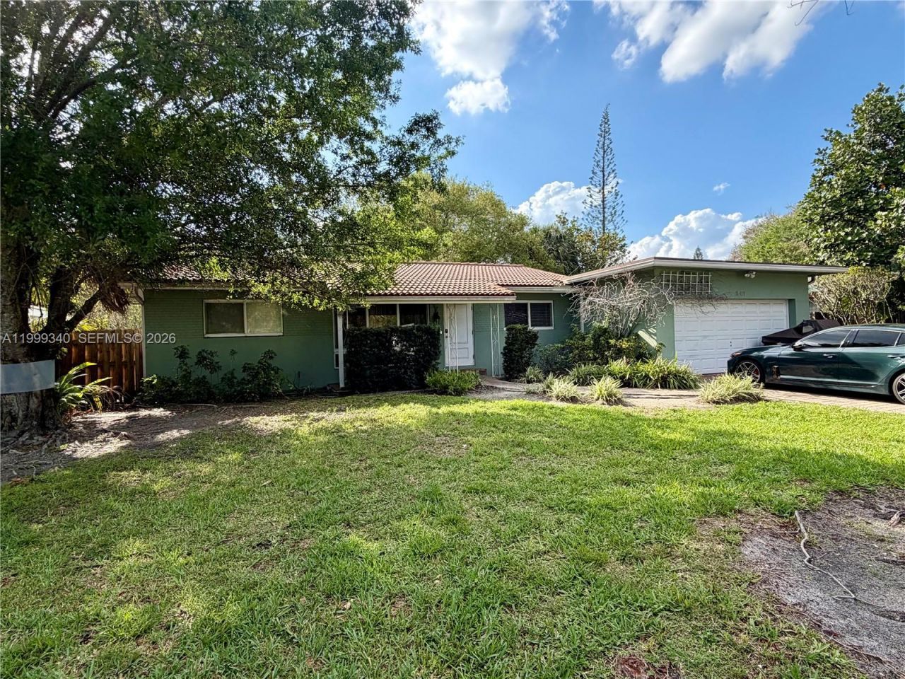 1581 SW 27th Ter, Fort Lauderdale, FL 33312 Photo