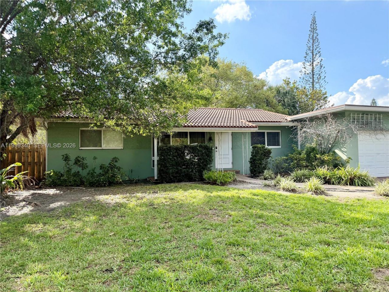 1581 SW 27th Ter, Fort Lauderdale, FL 33312 Photo