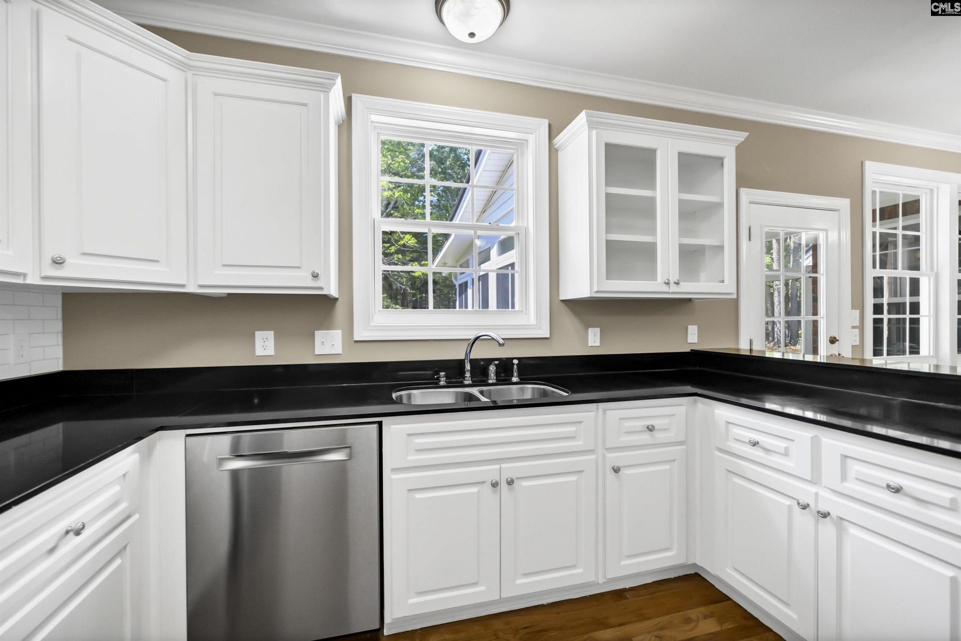 2 Hilton Glen Court  Photo 8