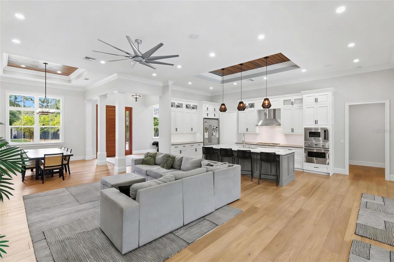 1705 Wisconsin Lane, Sarasota, FL 34239 Photo