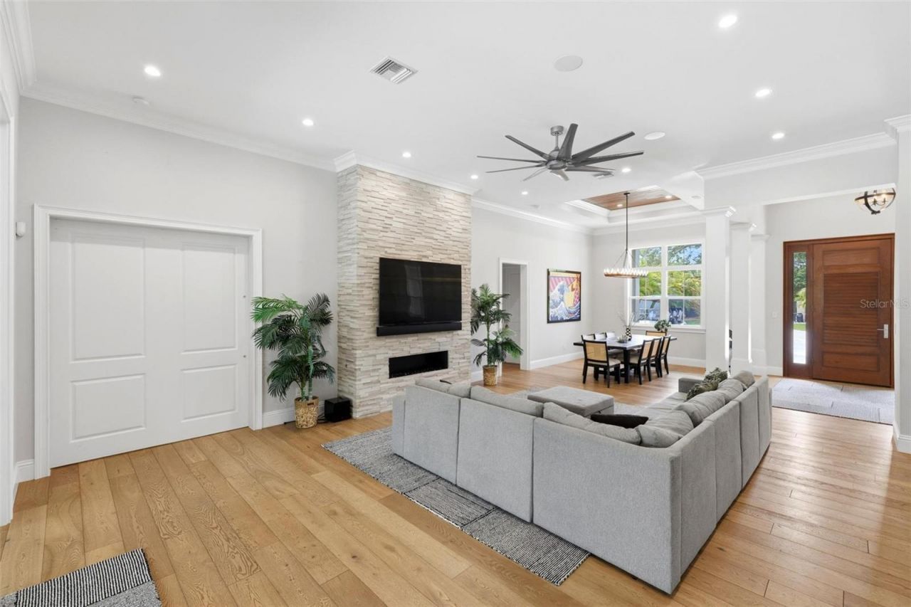 1705 Wisconsin Lane, Sarasota, FL 34239 Photo