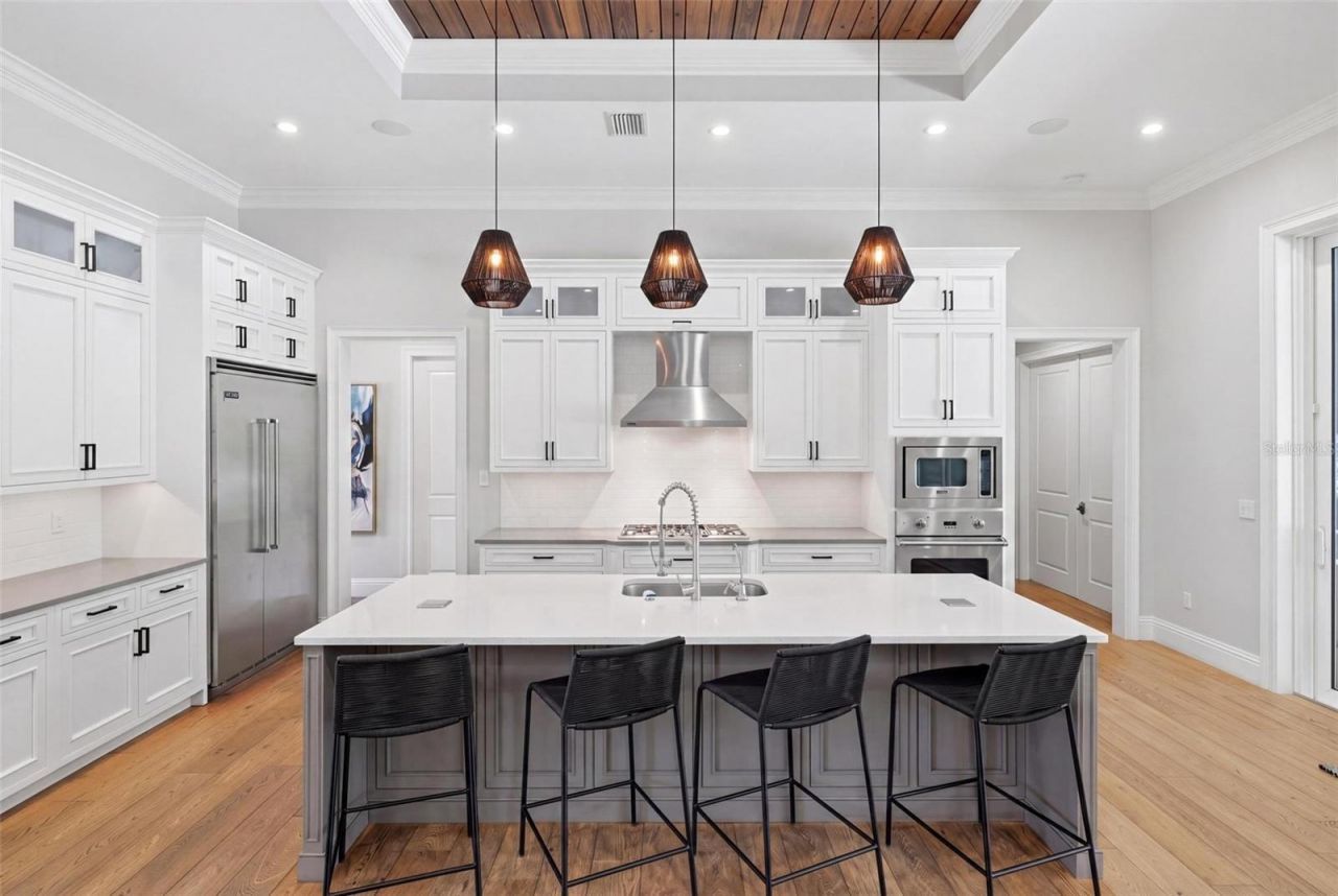 1705 Wisconsin Lane, Sarasota, FL 34239 Photo